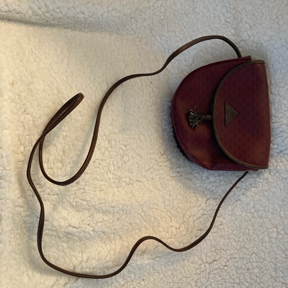 Small cross body bag